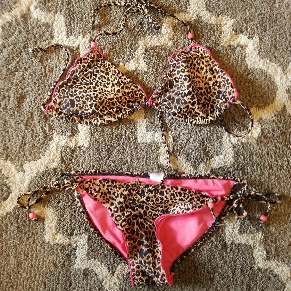 Bathing suit